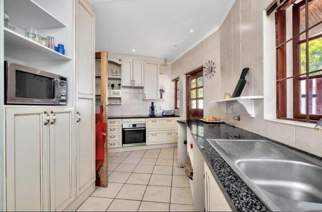 Libra Lodge Sandton Zewnętrze zdjęcie