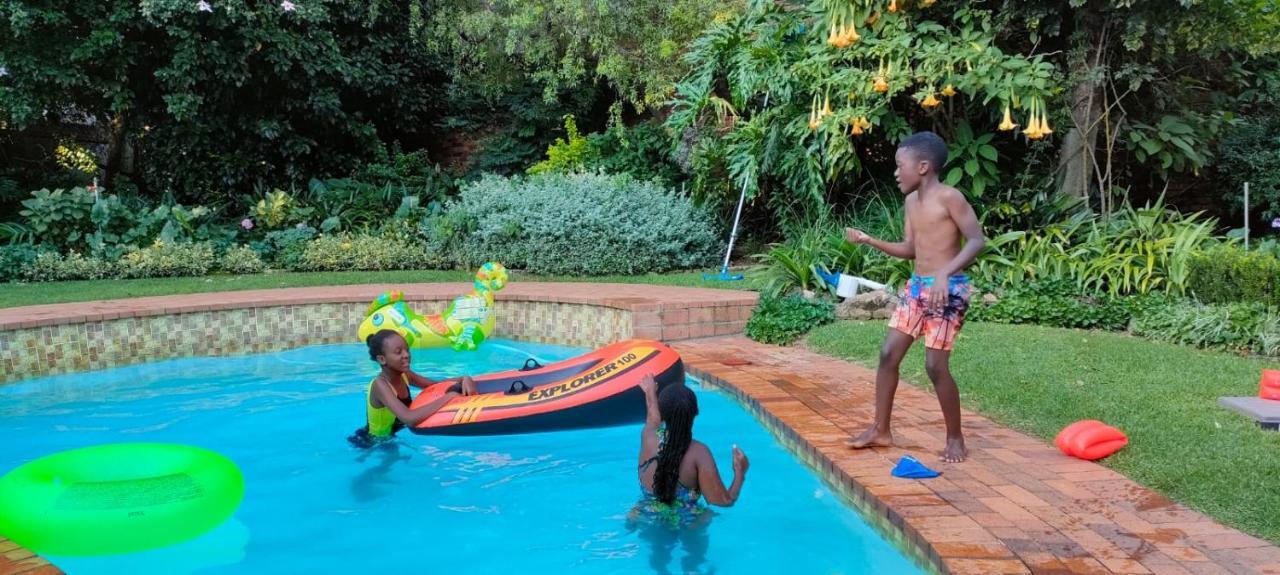 Libra Lodge Sandton Zewnętrze zdjęcie